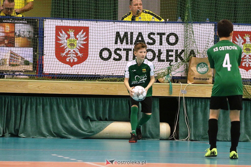 Otwarte Mistrzostwa Powiatu Ostrołęckiego w halowej piłce nożnej [18-19.12.2021] - zdjęcie #25 - eOstroleka.pl