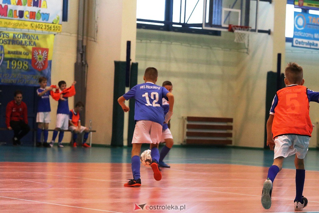 Otwarte Mistrzostwa Powiatu Ostrołęckiego w halowej piłce nożnej [18-19.12.2021] - zdjęcie #8 - eOstroleka.pl