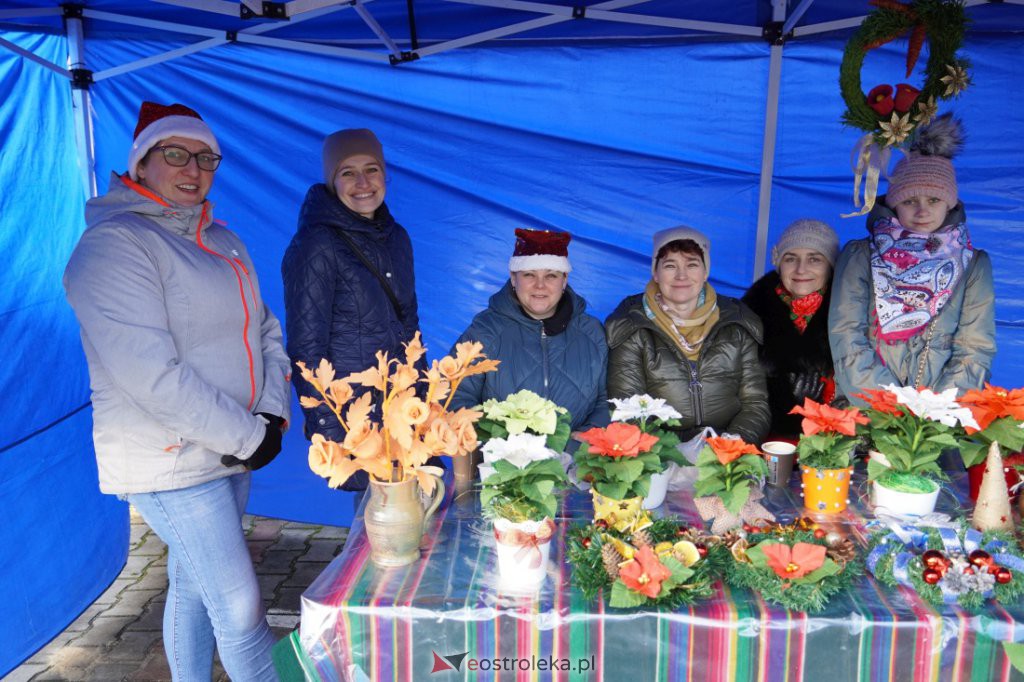 Jarmark Świąteczny w Łysych [19.12.2021] - zdjęcie #64 - eOstroleka.pl
