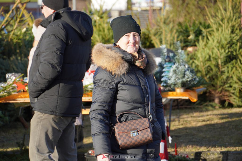 Jarmark Świąteczny w Łysych [19.12.2021] - zdjęcie #54 - eOstroleka.pl