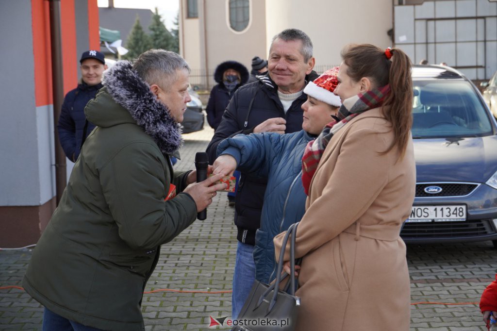 Jarmark Świąteczny w Łysych [19.12.2021] - zdjęcie #41 - eOstroleka.pl