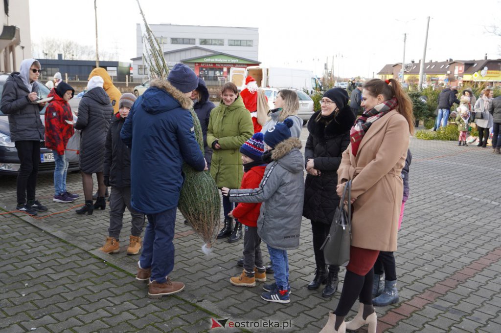 Jarmark Świąteczny w Łysych [19.12.2021] - zdjęcie #31 - eOstroleka.pl
