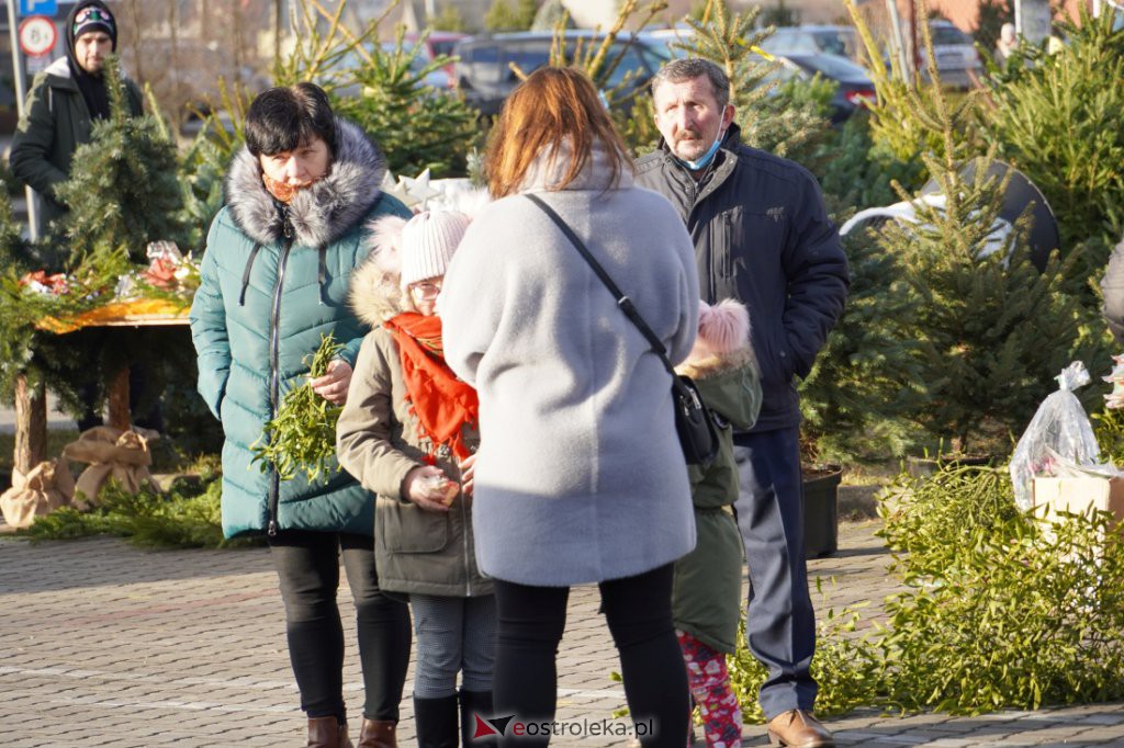 Jarmark Świąteczny w Łysych [19.12.2021] - zdjęcie #24 - eOstroleka.pl