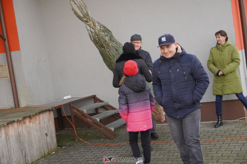 Jarmark Świąteczny w Łysych [19.12.2021] - zdjęcie #23 - eOstroleka.pl