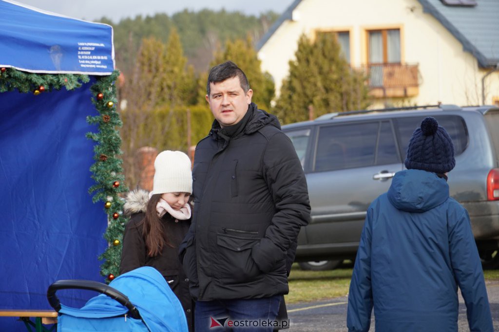 Jarmark Świąteczny w Łysych [19.12.2021] - zdjęcie #4 - eOstroleka.pl