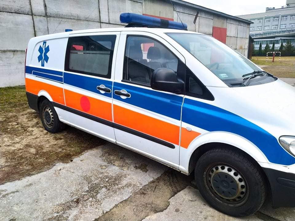 Strażacy ochotnicy z Rzekunia będą jeździli… karetką! [22.12.2021] - zdjęcie #2 - eOstroleka.pl