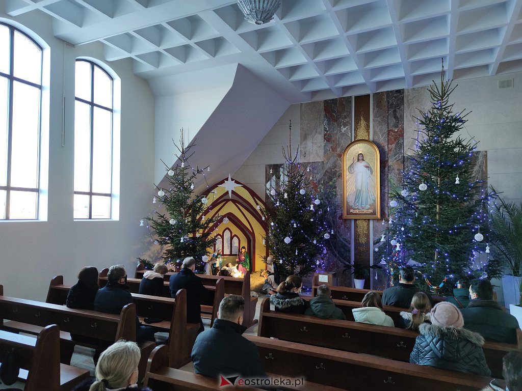 Szopki bożonarodzeniowe w ostrołęckich kościołach - zdjęcie #14 - eOstroleka.pl