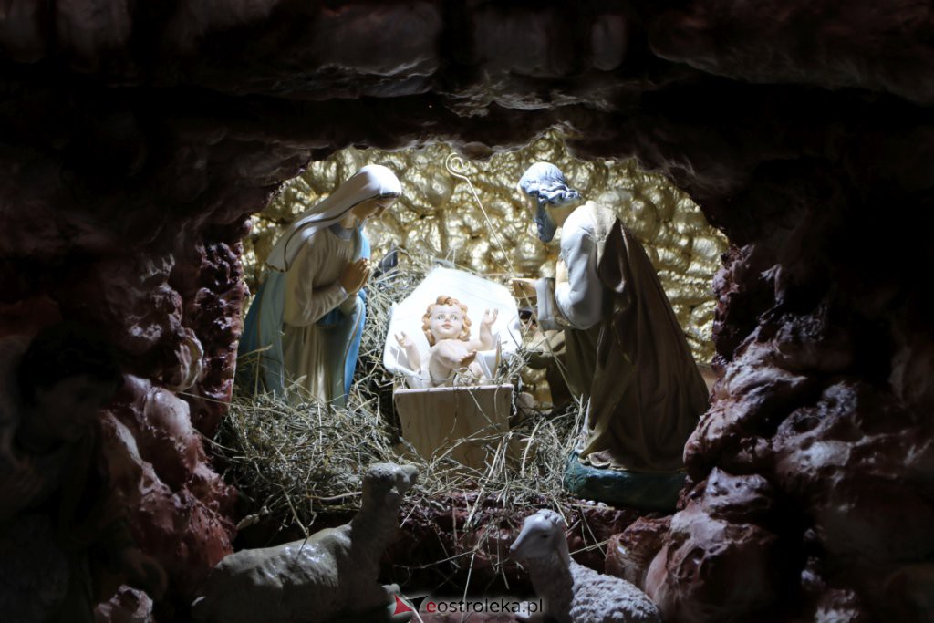 Szopki bożonarodzeniowe w ostrołęckich kościołach - zdjęcie #17 - eOstroleka.pl