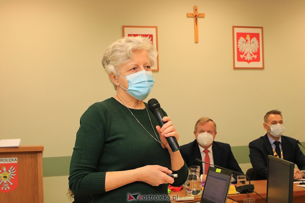 Budżetowa sesja Rady Miasta Ostrołęka [30.12.2021] - zdjęcie #4 - eOstroleka.pl