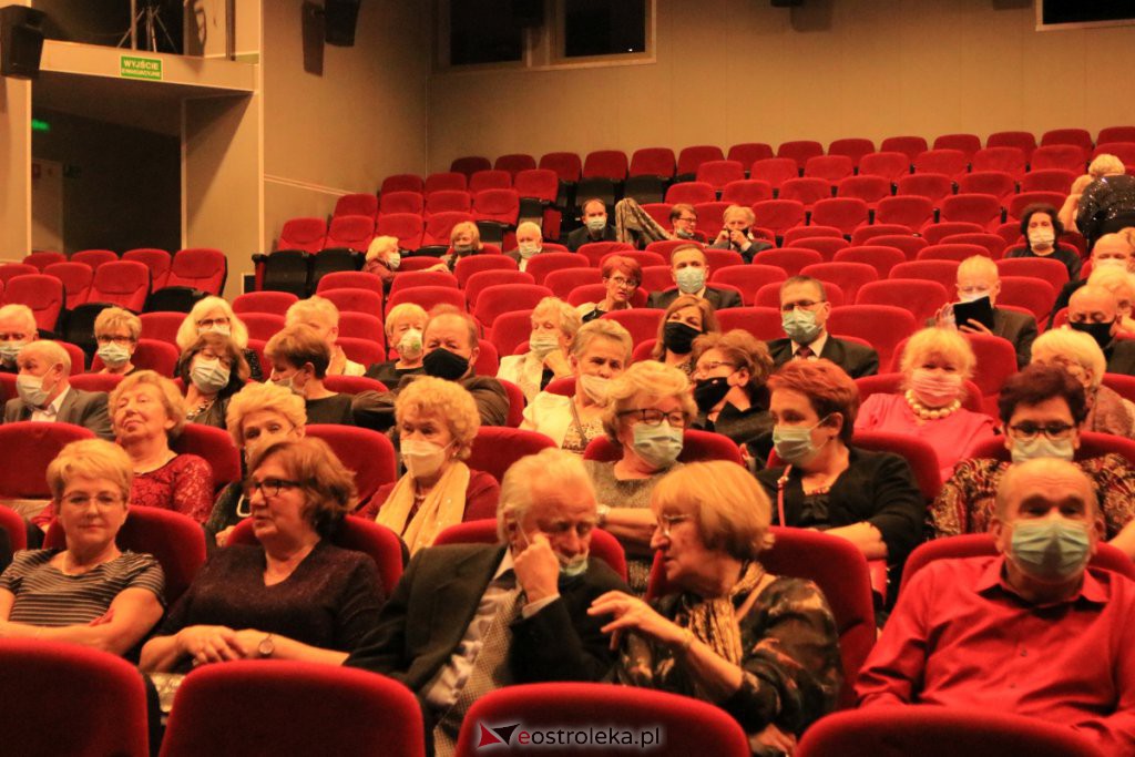 Koncert Sylwestrowy w Ostrołęckim Centrum Kultury [31.12.2021] - zdjęcie #3 - eOstroleka.pl