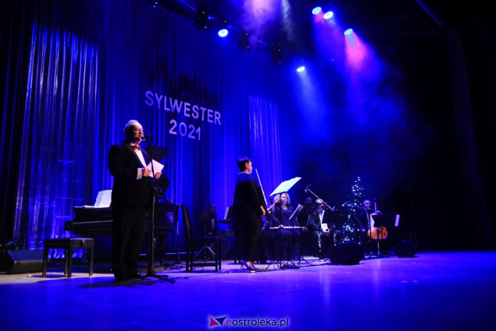 Koncert Sylwestrowy w Ostrołęckim Centrum Kultury [31.12.2021] - zdjęcie #27 - eOstroleka.pl
