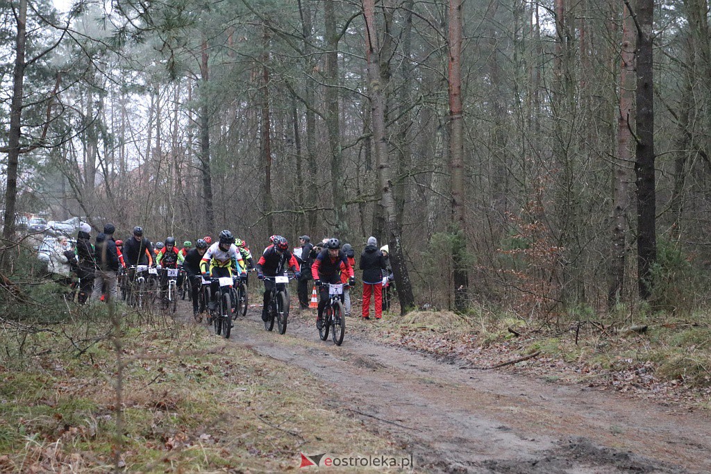 Noworoczny wyścig kolarski w Teodorowie [02.01.2022] - zdjęcie #19 - eOstroleka.pl