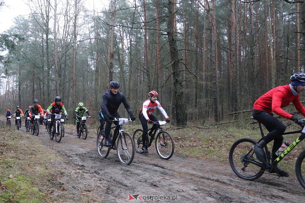 Noworoczny wyścig kolarski w Teodorowie [02.01.2022] - zdjęcie #13 - eOstroleka.pl