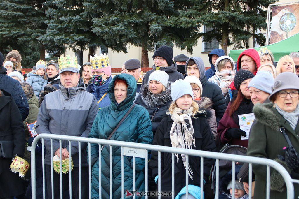 Orszak Trzech Króli 2022 w Ostrołęce [06.01.2022] - zdjęcie #45 - eOstroleka.pl