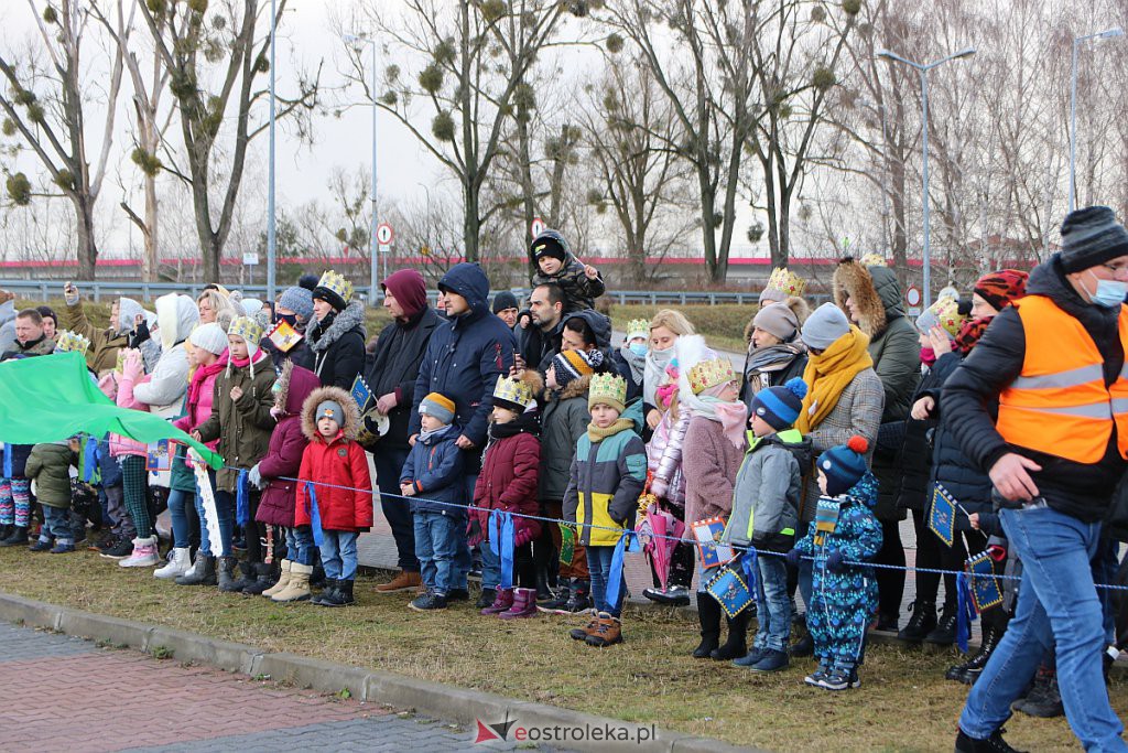 Orszak Trzech Króli 2022 w Ostrołęce [06.01.2022] - zdjęcie #14 - eOstroleka.pl