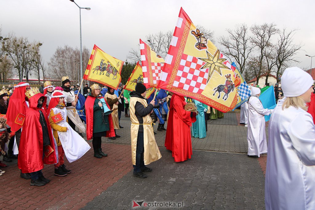 Orszak Trzech Króli 2022 w Ostrołęce [06.01.2022] - zdjęcie #10 - eOstroleka.pl