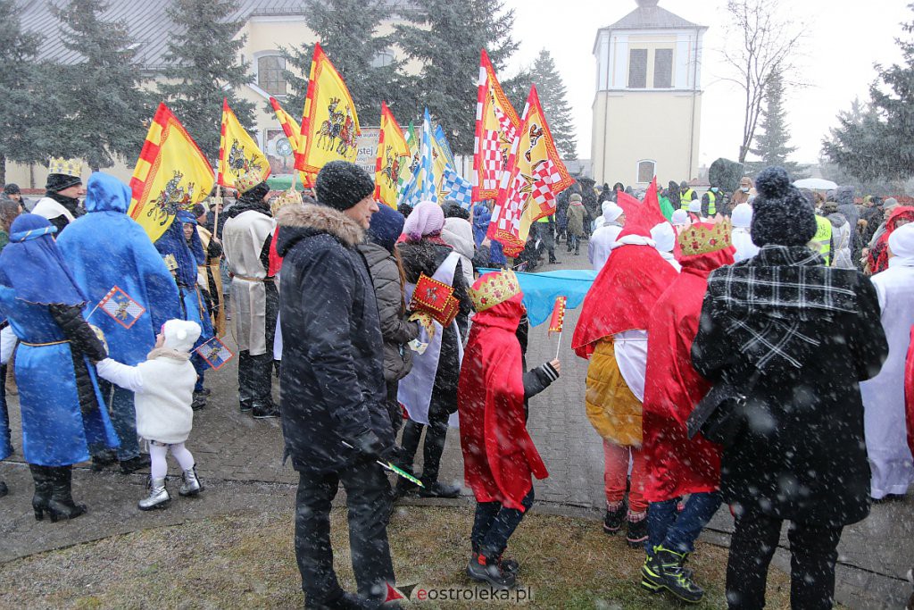 Orszak Trzech Króli 2022 w Ostrołęce [06.01.2022] - zdjęcie #24 - eOstroleka.pl