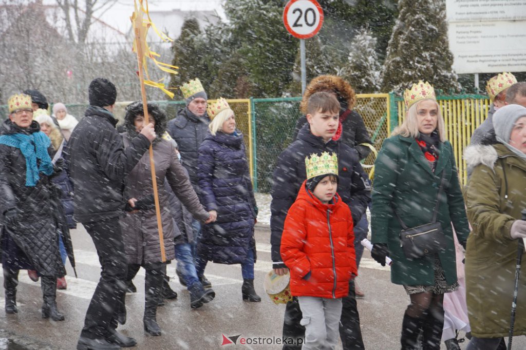 Orszak Trzech Króli 2022. Po raz pierwszy w Myszyńcu [6.01.2022] - zdjęcie #70 - eOstroleka.pl