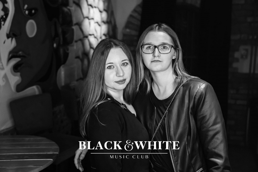 Koktajlowe święta w Clubie Black&White [07.01.2022] - zdjęcie #22 - eOstroleka.pl