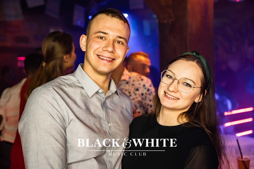 Koktajlowe święta w Clubie Black&White [07.01.2022] - zdjęcie #23 - eOstroleka.pl