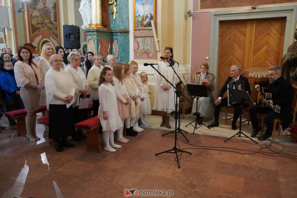 Koncert kolęd i pastorałek w Klasztorze [9.01.2022] - zdjęcie #11 - eOstroleka.pl