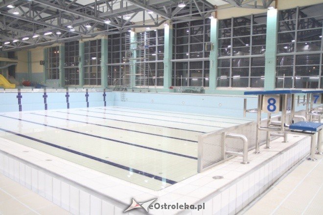 Pierwsza woda w basenie (01.02.2011) - zdjęcie #25 - eOstroleka.pl