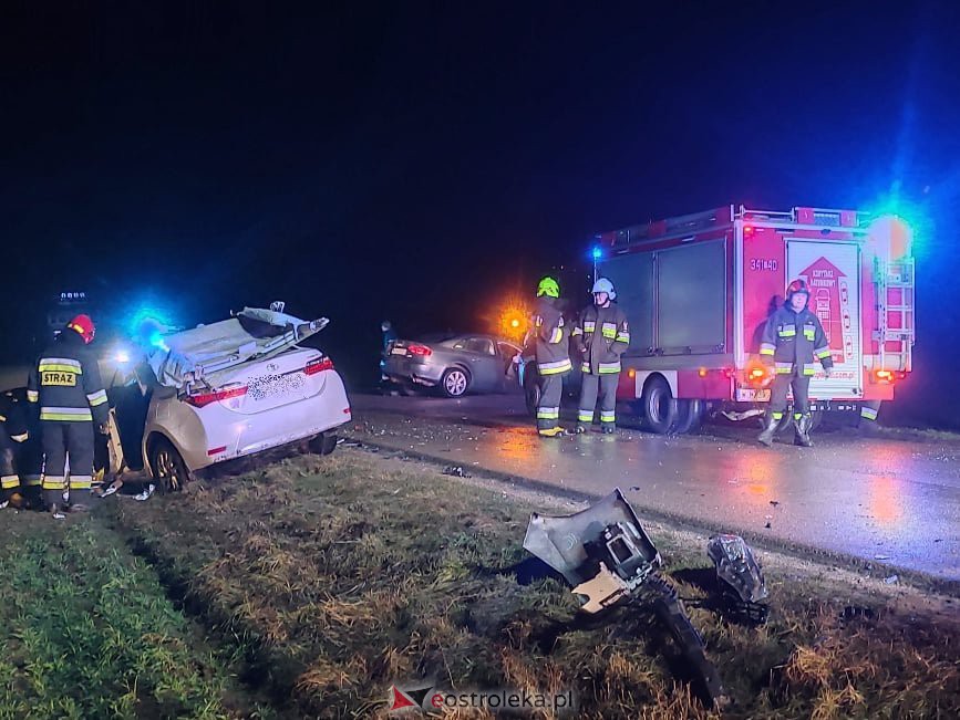 Wypadek w Chrostowie (gm. Troszyn) [13.01.2022] - zdjęcie #26 - eOstroleka.pl