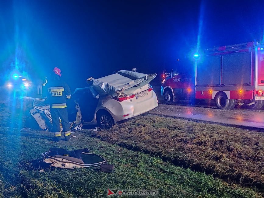 Wypadek w Chrostowie (gm. Troszyn) [13.01.2022] - zdjęcie #17 - eOstroleka.pl