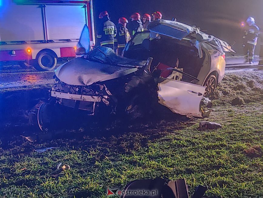 Wypadek w Chrostowie (gm. Troszyn) [13.01.2022] - zdjęcie #13 - eOstroleka.pl