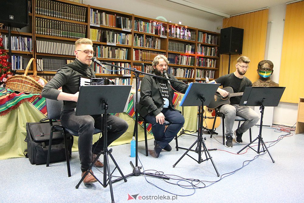 Koncert noworoczny w ostrołęckiej bibliotece [13.01.2022] - zdjęcie #18 - eOstroleka.pl