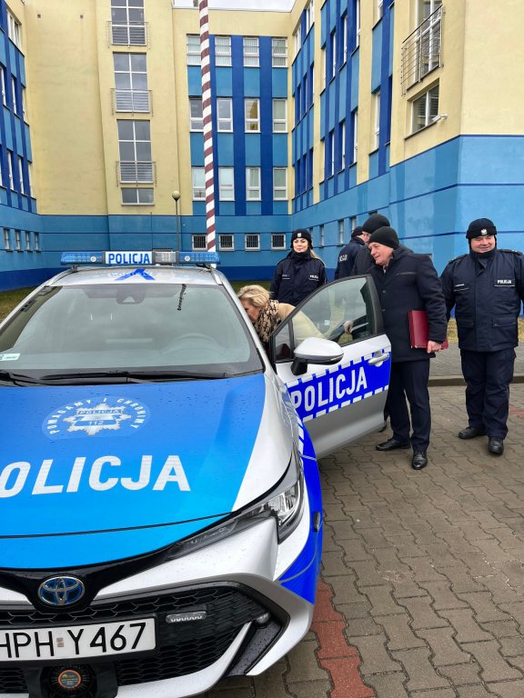 Nowe radiowozy w Komedzie Miejskiej Policji w Ostrołęce [14.01.2022] - zdjęcie #13 - eOstroleka.pl