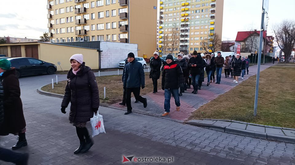 Stop segregacji sanitarnej - protest w Ostrołęce [15.01.2022] - zdjęcie #6 - eOstroleka.pl