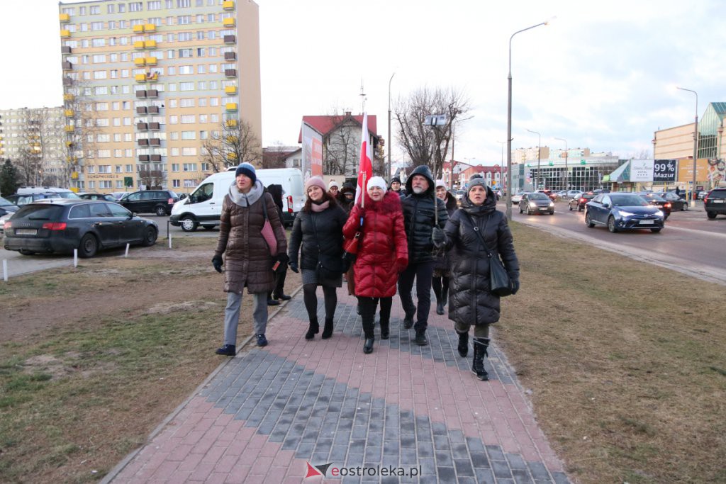 Stop segregacji sanitarnej - protest w Ostrołęce [15.01.2022] - zdjęcie #11 - eOstroleka.pl