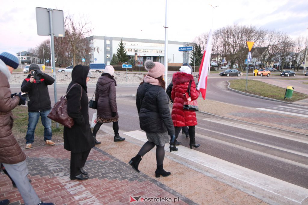Stop segregacji sanitarnej - protest w Ostrołęce [15.01.2022] - zdjęcie #14 - eOstroleka.pl