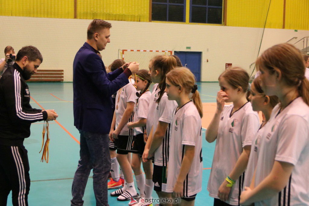 Halowe Mistrzostwa Mazowsza w Piłce Nożnej 2022 [15.01.2022] - zdjęcie #38 - eOstroleka.pl