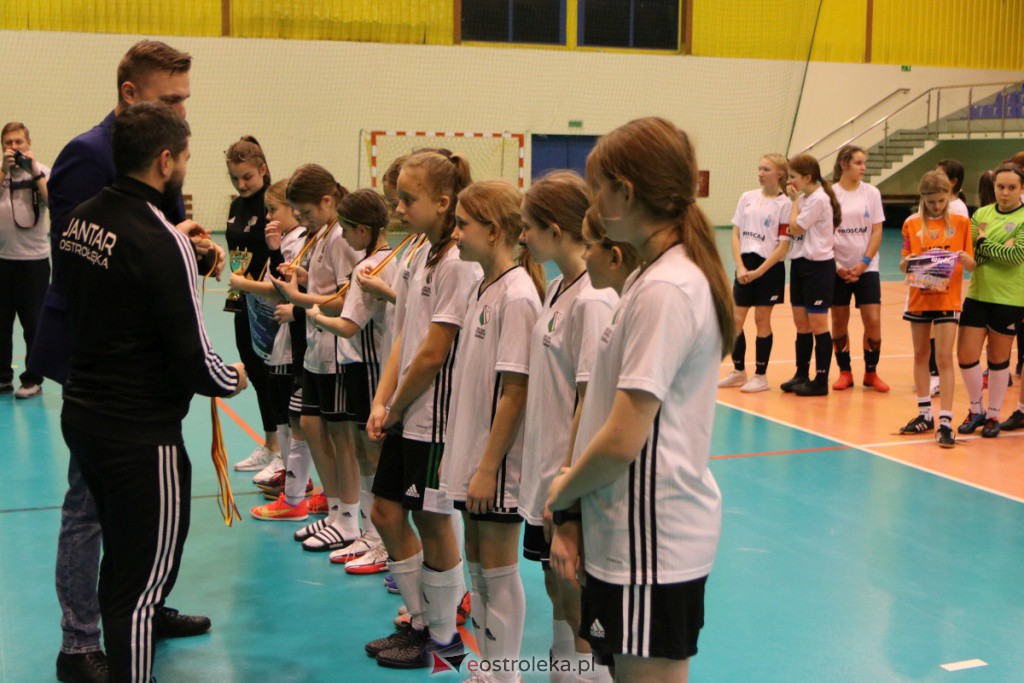 Halowe Mistrzostwa Mazowsza w Piłce Nożnej 2022 [15.01.2022] - zdjęcie #35 - eOstroleka.pl