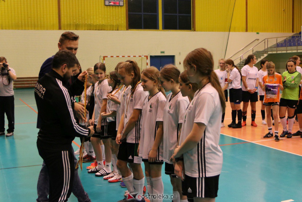 Halowe Mistrzostwa Mazowsza w Piłce Nożnej 2022 [15.01.2022] - zdjęcie #32 - eOstroleka.pl