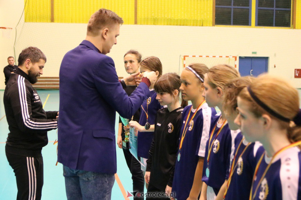 Halowe Mistrzostwa Mazowsza w Piłce Nożnej 2022 [15.01.2022] - zdjęcie #23 - eOstroleka.pl