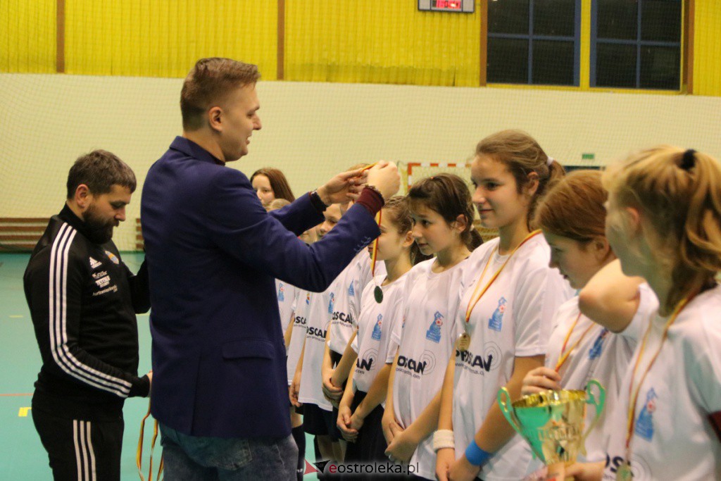 Halowe Mistrzostwa Mazowsza w Piłce Nożnej 2022 [15.01.2022] - zdjęcie #18 - eOstroleka.pl