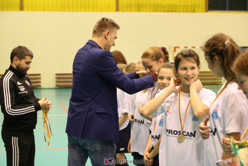 Halowe Mistrzostwa Mazowsza w Piłce Nożnej 2022 [15.01.2022] - zdjęcie #15 - eOstroleka.pl