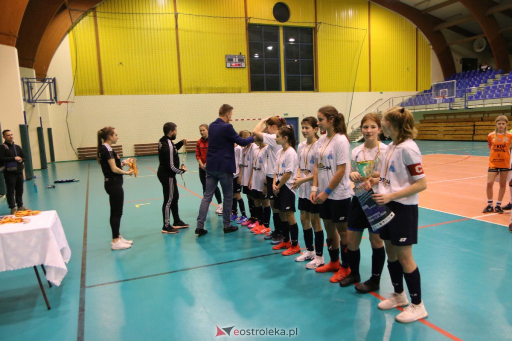 Halowe Mistrzostwa Mazowsza w Piłce Nożnej 2022 [15.01.2022] - zdjęcie #13 - eOstroleka.pl