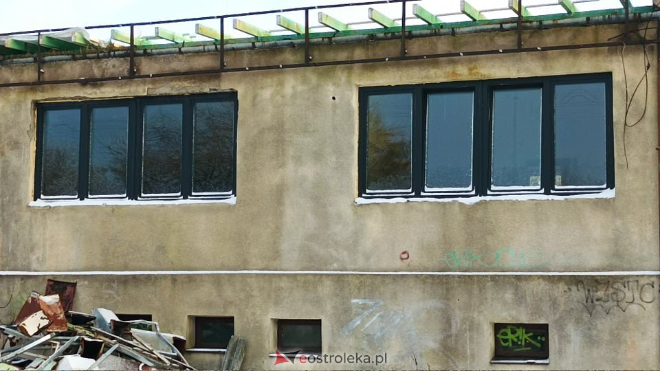 Remont budynku po stołówce PKP na Osiedlu Stacja [17.01.2022] - zdjęcie #3 - eOstroleka.pl
