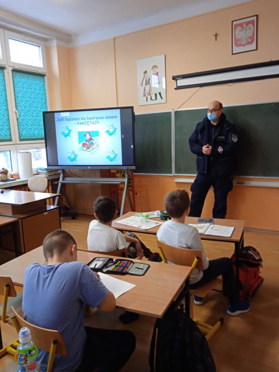 O bezpieczeństwie w Szkole Podstawowej Nr 2 - zdjęcie #5 - eOstroleka.pl