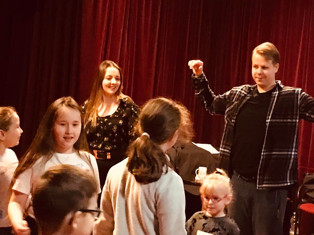 Aktorsko-teatralne ferie w Klubie Oczko [02.02.2022] - zdjęcie #4 - eOstroleka.pl