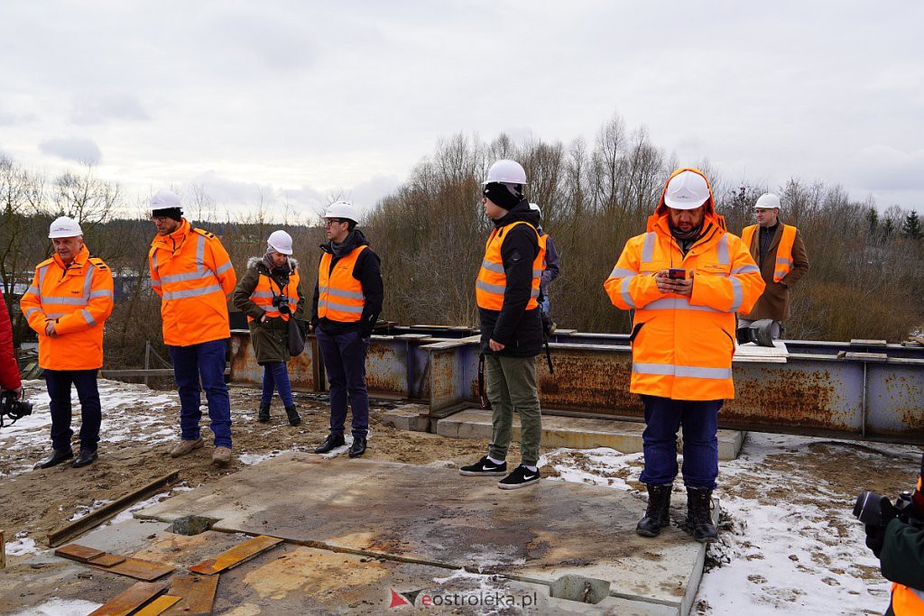 Budowa nowego mostu kolejowego na rzece Narew w Ostrołęce [3.02.2022] - zdjęcie #28 - eOstroleka.pl