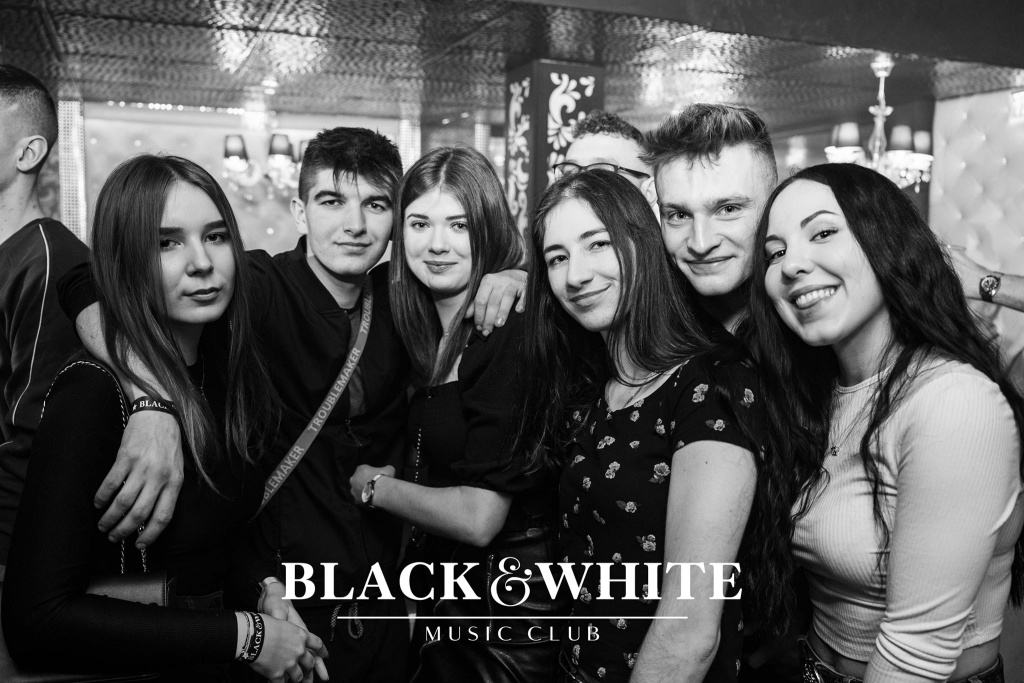 Rozpoczęcie ferii w Clubie Black&White [28.02.2022] - zdjęcie #29 - eOstroleka.pl