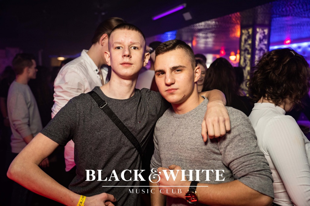 Rozpoczęcie ferii w Clubie Black&White [28.02.2022] - zdjęcie #33 - eOstroleka.pl