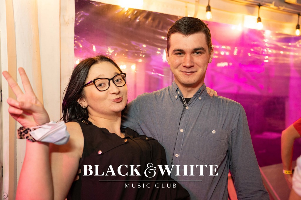 Rozpoczęcie ferii w Clubie Black&White [28.02.2022] - zdjęcie #52 - eOstroleka.pl