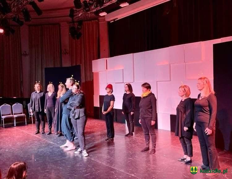 Kadzidlańska „Maska” na gali finałowej Mazowieckiego Funduszu Teatralnego [04.02.2022] - zdjęcie #2 - eOstroleka.pl