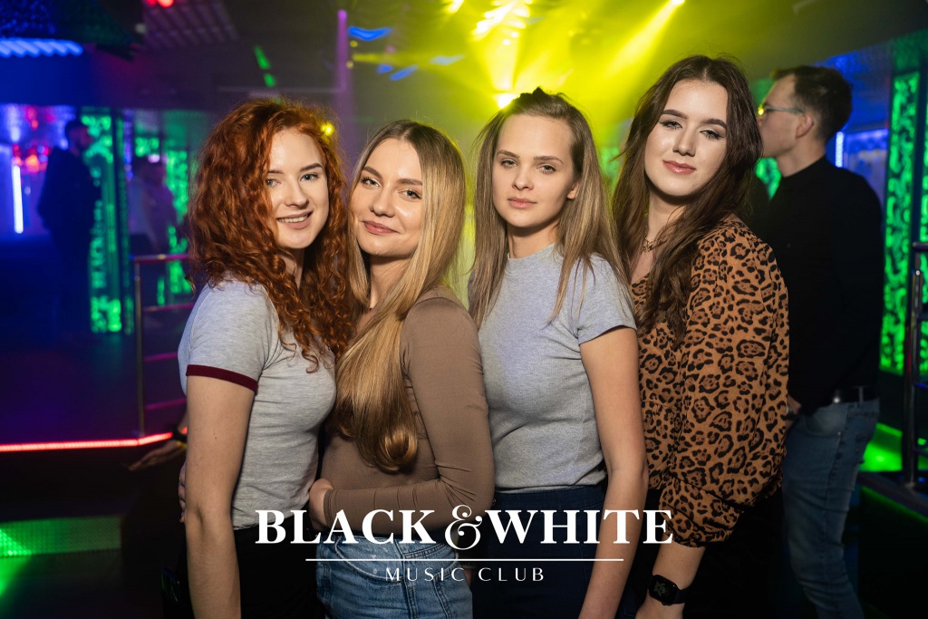 Kolejne weekendowe spotkanie w Clubie Black&White [29.01.2022] - zdjęcie #41 - eOstroleka.pl